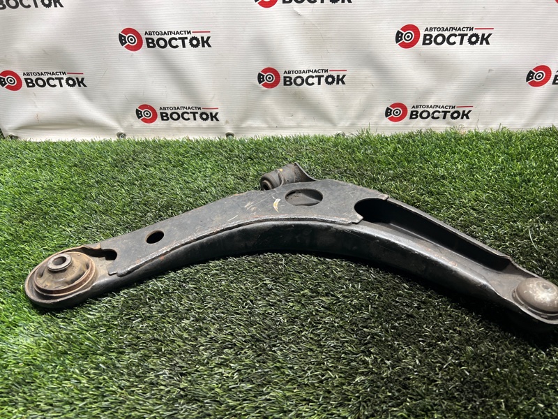 Рычаг нижний, 2000 рублей, Пешки