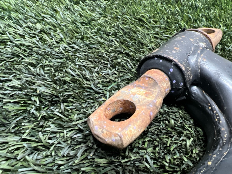 Рычаг нижний, 2000 рублей, Пешки