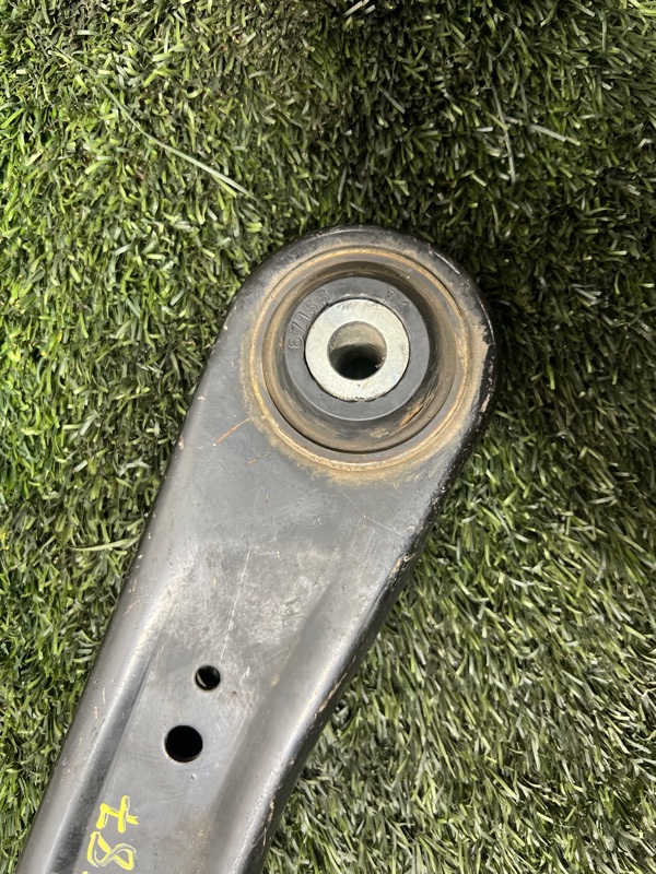 Рычаг нижний, 3000 рублей, Пешки