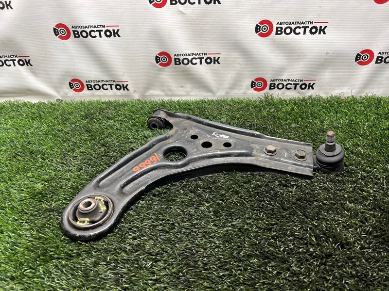 Рычаг нижний, 2000 рублей, Пешки