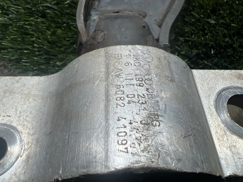 Рычаг нижний, 1500 рублей, Пешки