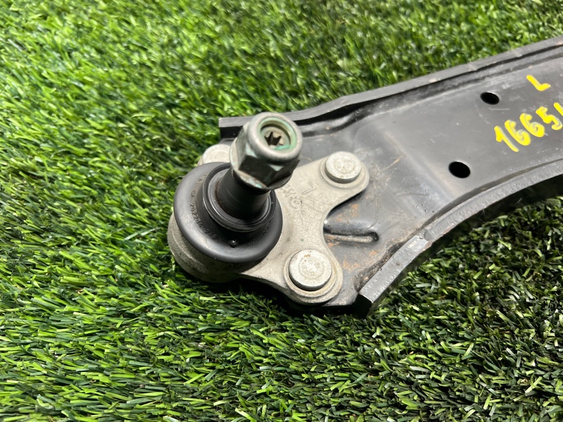 Рычаг нижний, 1500 рублей, Пешки