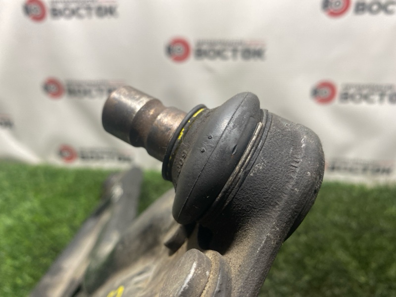 Рычаг нижний, 3000 рублей, Пешки