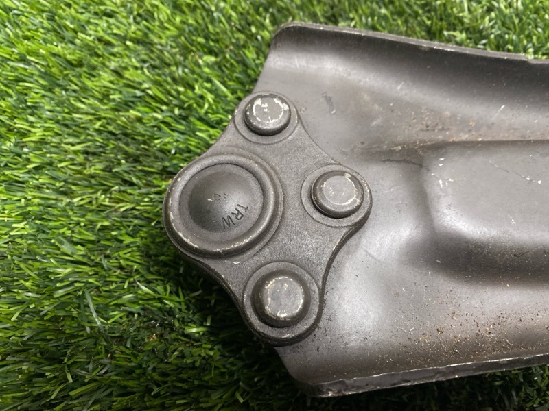 Рычаг нижний, 3000 рублей, Пешки