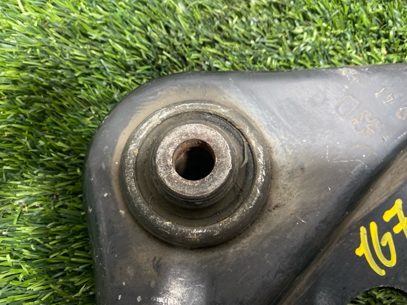 Рычаг нижний, 3000 рублей, Пешки