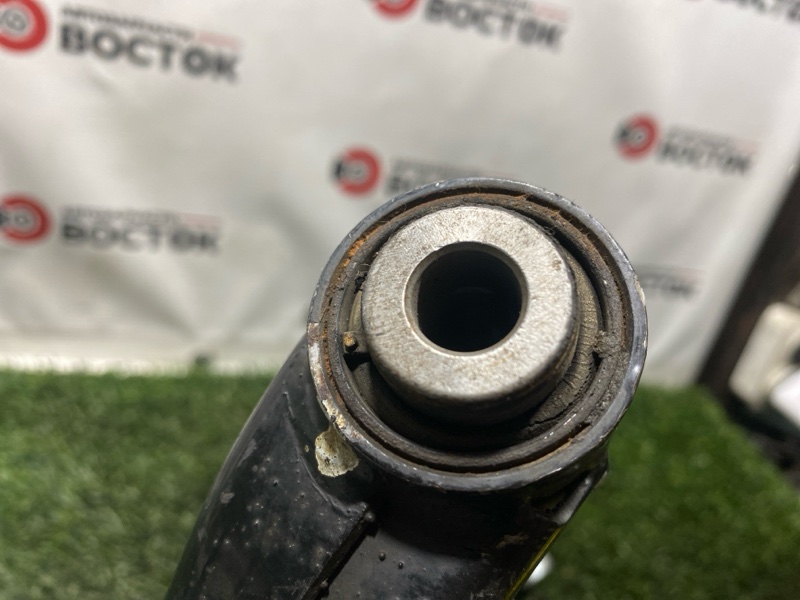 Рычаг нижний, 3000 рублей, Пешки