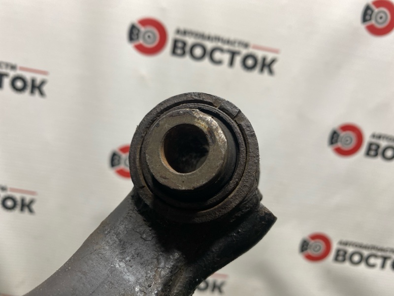 Рычаг нижний, 3000 рублей, Пешки