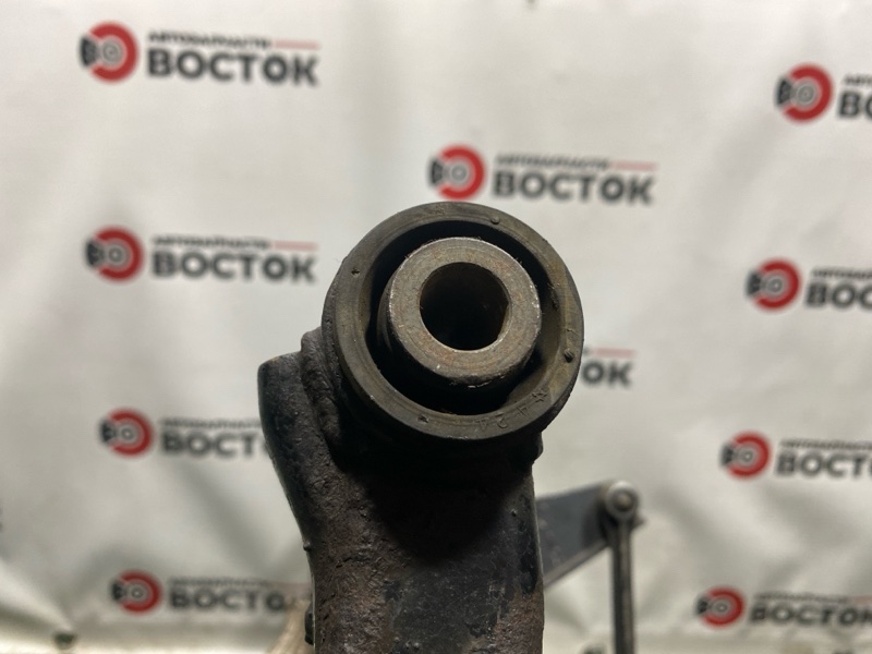 Рычаг нижний, 3000 рублей, Пешки