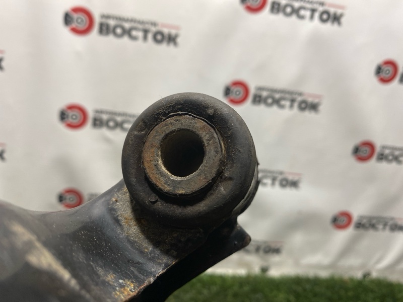 Рычаг нижний, 3000 рублей, Пешки