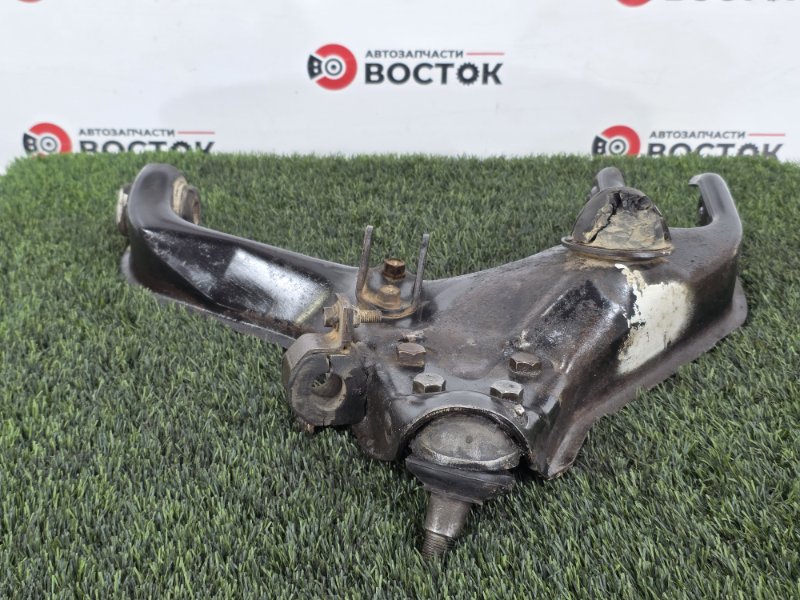 Рычаг нижний, 2500 рублей, Пешки