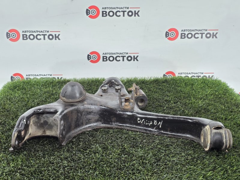 Рычаг нижний, 2500 рублей, Пешки