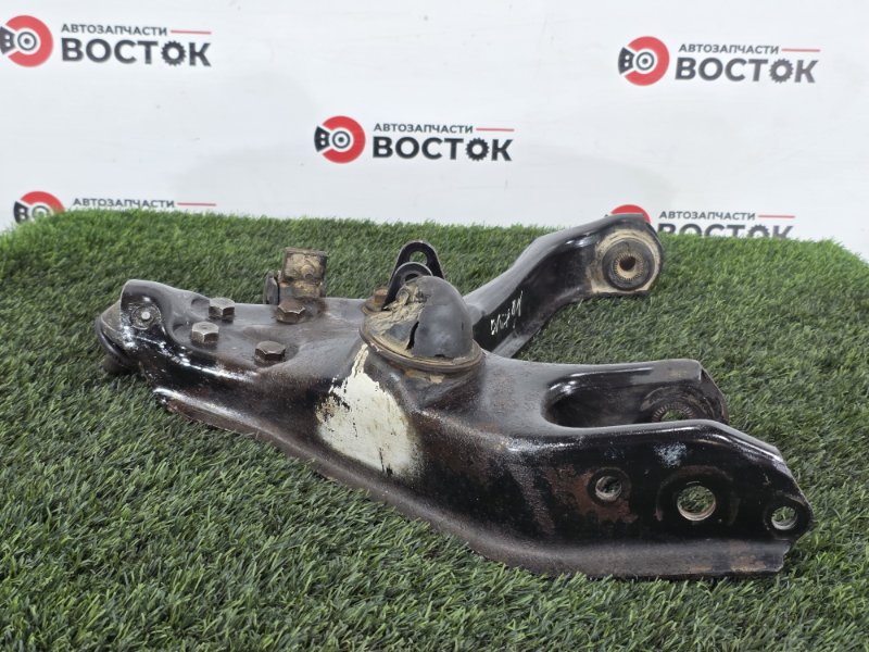 Рычаг нижний, 2500 рублей, Пешки