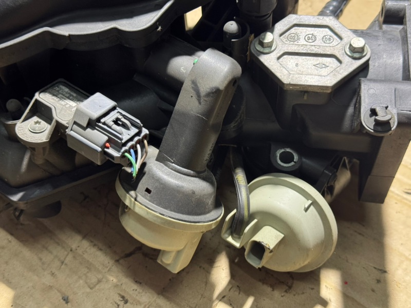 Коллектор впускной, 4000 рублей, Пешки