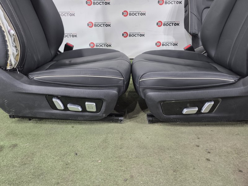 Сиденья комплект, 80000 рублей, Пешки