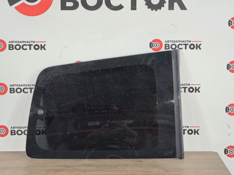 Стекло заднее, 7000 рублей, Пешки