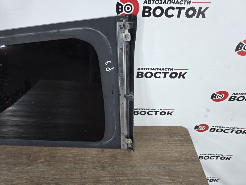 Стекло заднее, 7000 рублей, Пешки