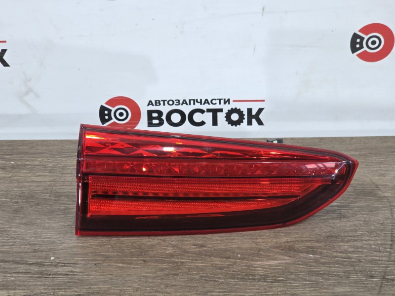 Стоп-сигнал, 8000 рублей, Пешки