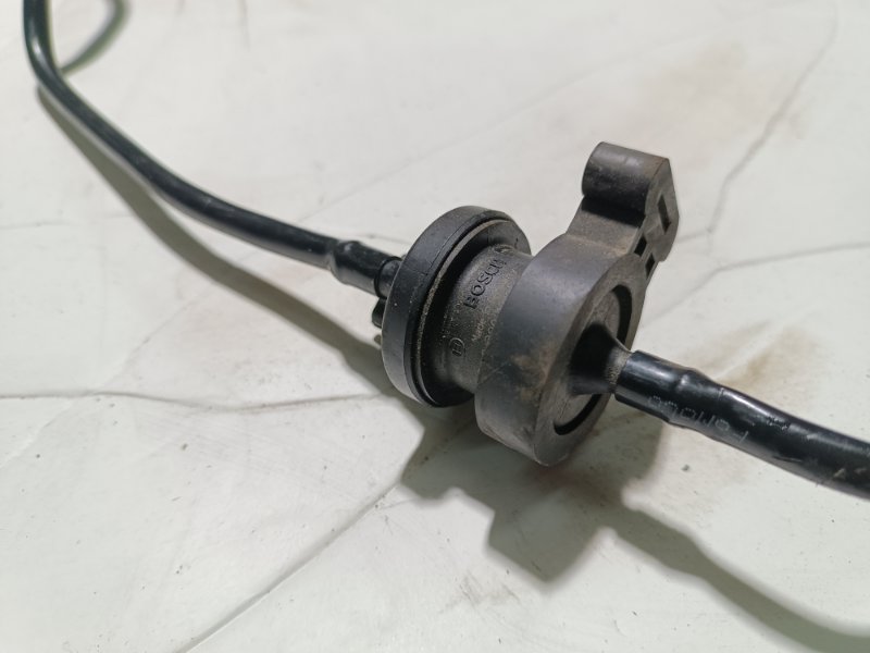 Клапан вентиляции топливного бака, 1000 рублей, Пешки