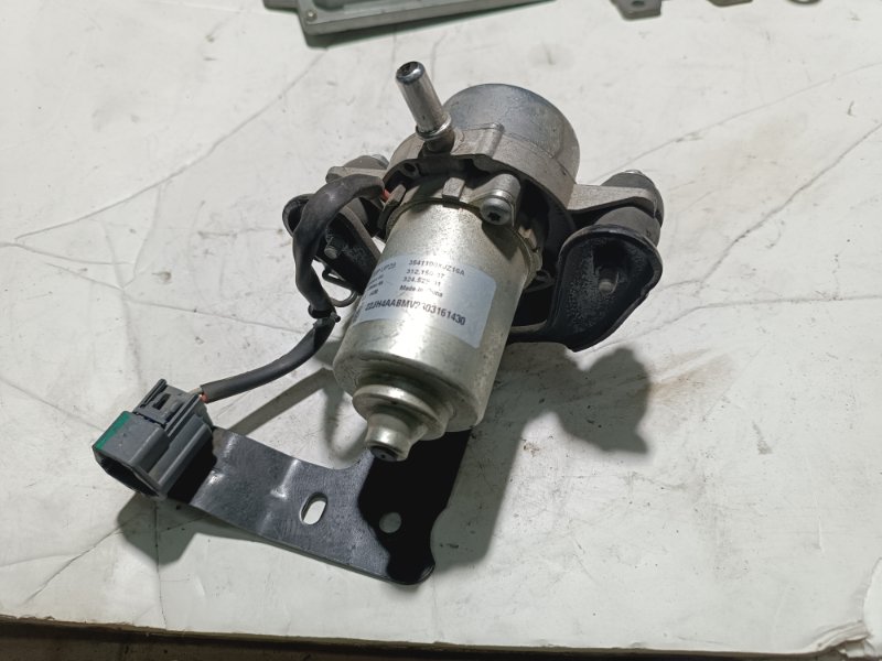 Вакуумный насос тормозов, 6000 рублей, Пешки