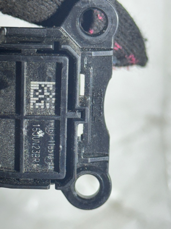 Кнопка стояночного тормоза, 1000 рублей, Пешки