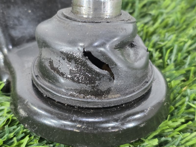 Рычаг нижний, 3000 рублей, Пешки