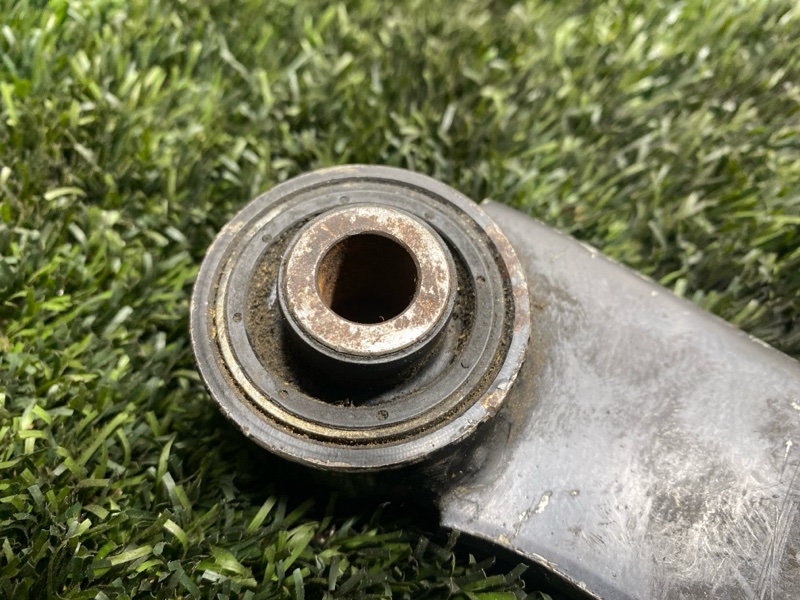 Рычаг верхний, 1500 рублей, Пешки