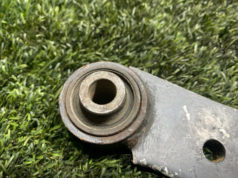 Рычаг верхний, 1500 рублей, Пешки