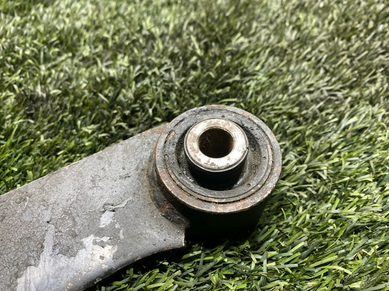 Рычаг верхний, 1500 рублей, Пешки