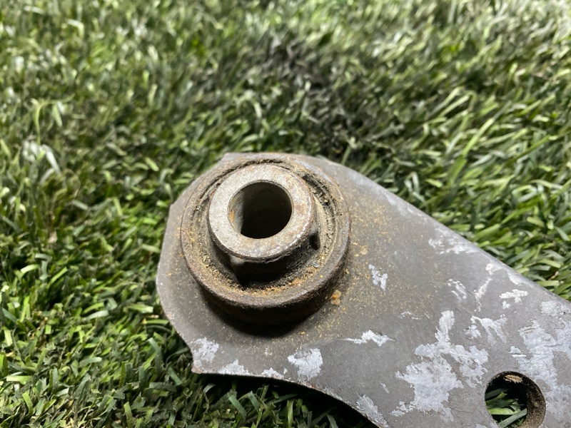 Рычаг нижний, 1500 рублей, Пешки