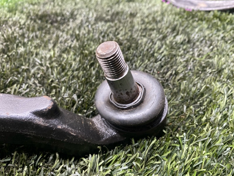 Рычаг нижний, 3000 рублей, Пешки