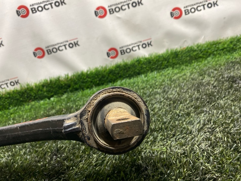 Рычаг нижний, 3000 рублей, Пешки