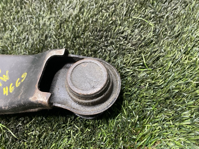 Рычаг нижний, 2500 рублей, Пешки