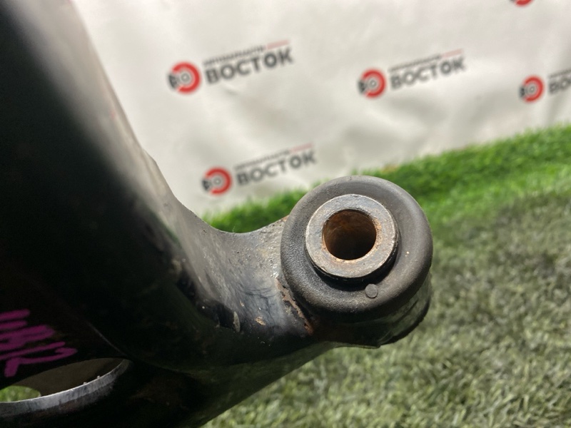 Рычаг нижний, 2500 рублей, Пешки