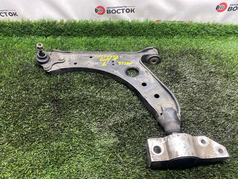 Рычаг нижний, 2000 рублей, Пешки