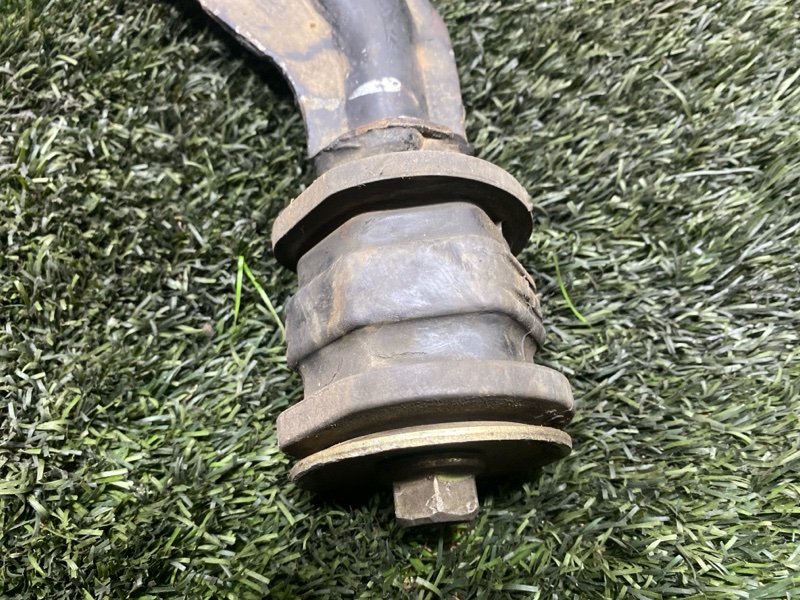 Рычаг нижний, 2000 рублей, Пешки