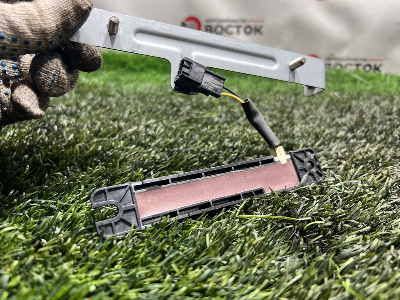 Антенна, 1000 рублей, Пешки