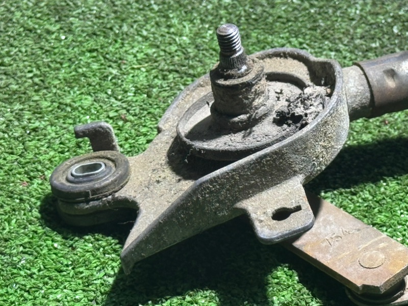 Трапеция дворников, 6000 рублей, Пешки