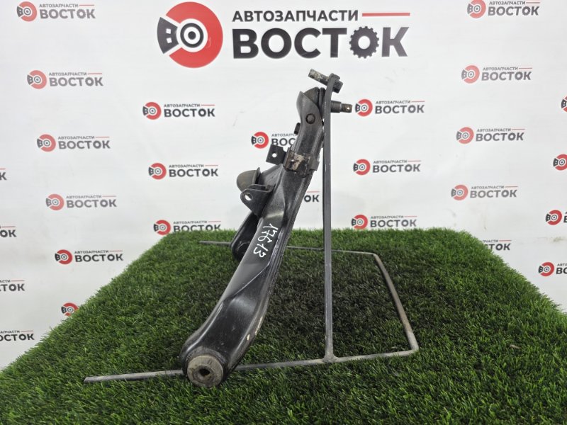 Рычаг нижний, 2000 рублей, Пешки