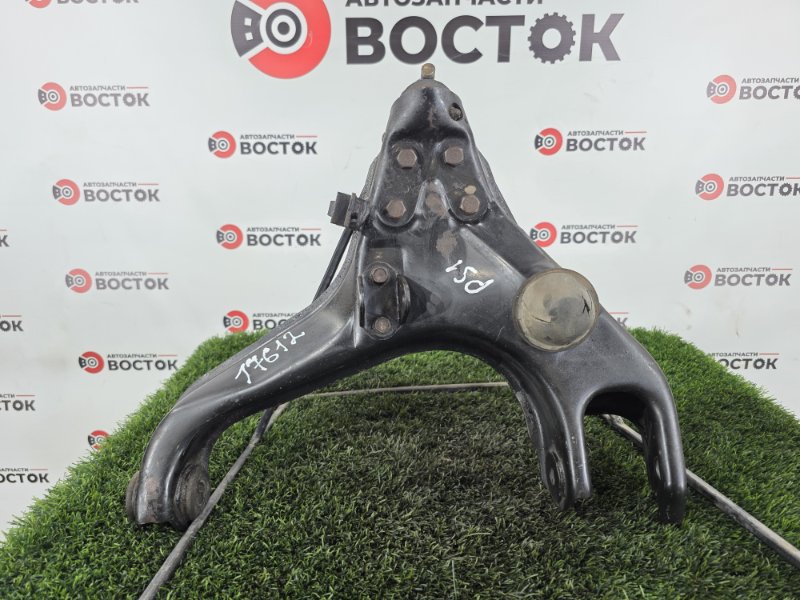 Рычаг нижний, 2000 рублей, Пешки