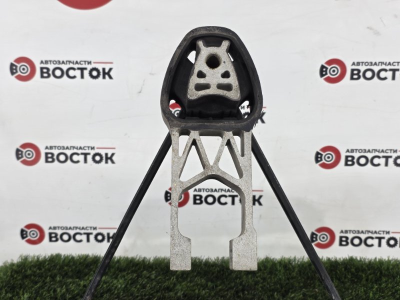 Подушка двигателя, 2000 рублей, Пешки