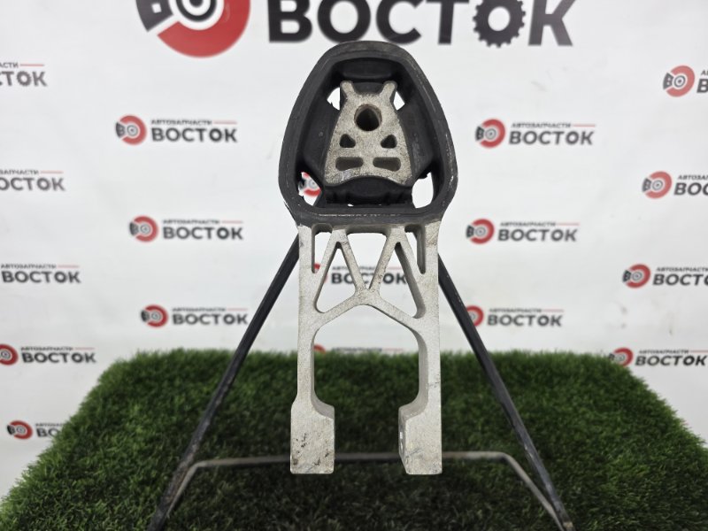 Подушка двигателя, 2000 рублей, Пешки