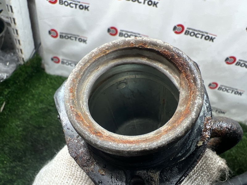 Горловина топливного бака, 5000 рублей, Пешки