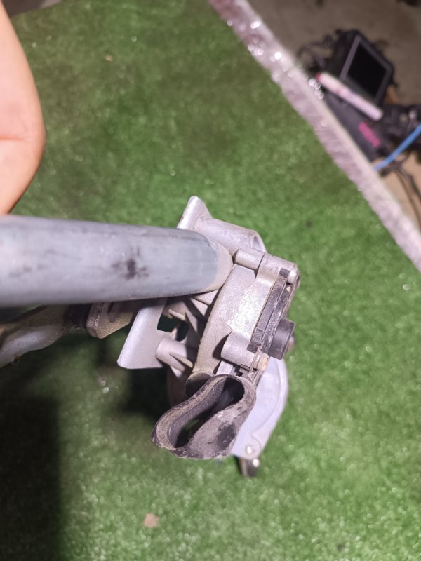 Трапеция дворников, 5000 рублей, Пешки