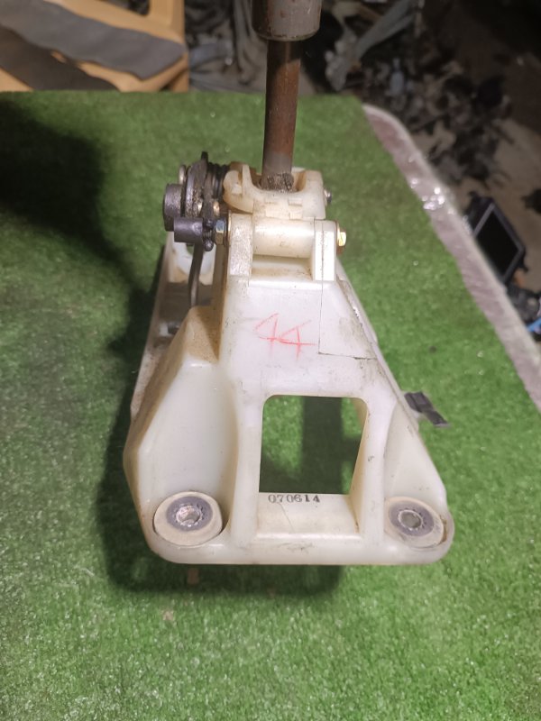 Кулиса МКПП, 2000 рублей, Пешки