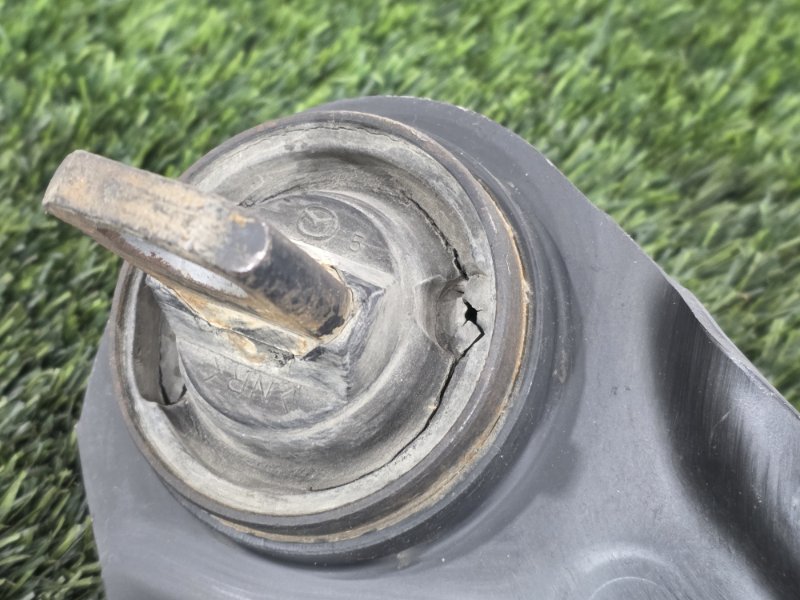 Рычаг нижний, 1500 рублей, Пешки