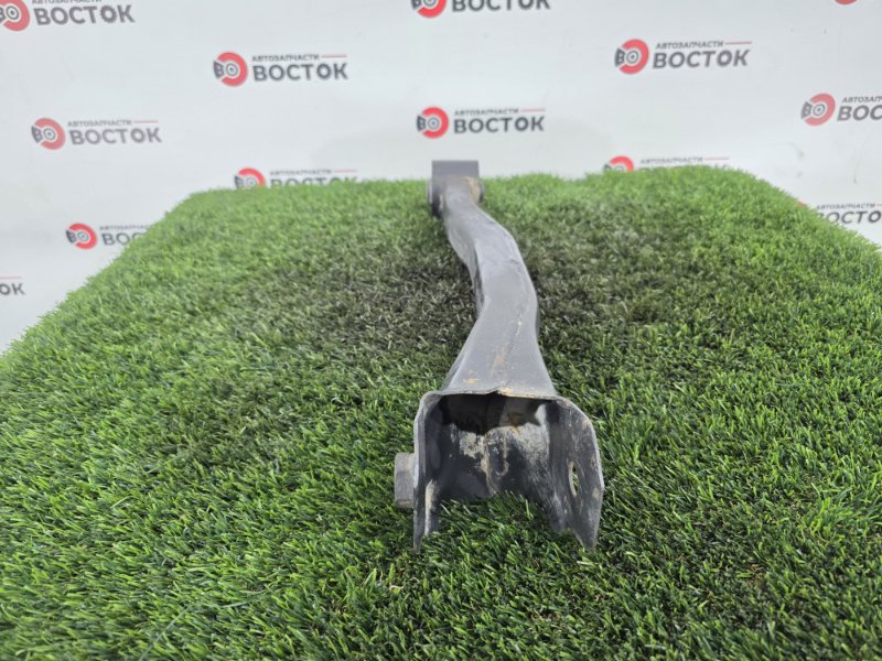 Рычаг нижний, 2000 рублей, Пешки