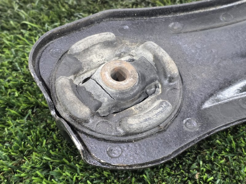 Кронштейн редуктора, 2000 рублей, Пешки