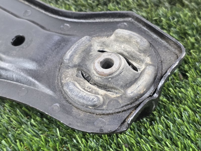 Кронштейн редуктора, 2000 рублей, Пешки