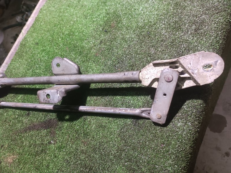 Трапеция дворников, 2500 рублей, Пешки