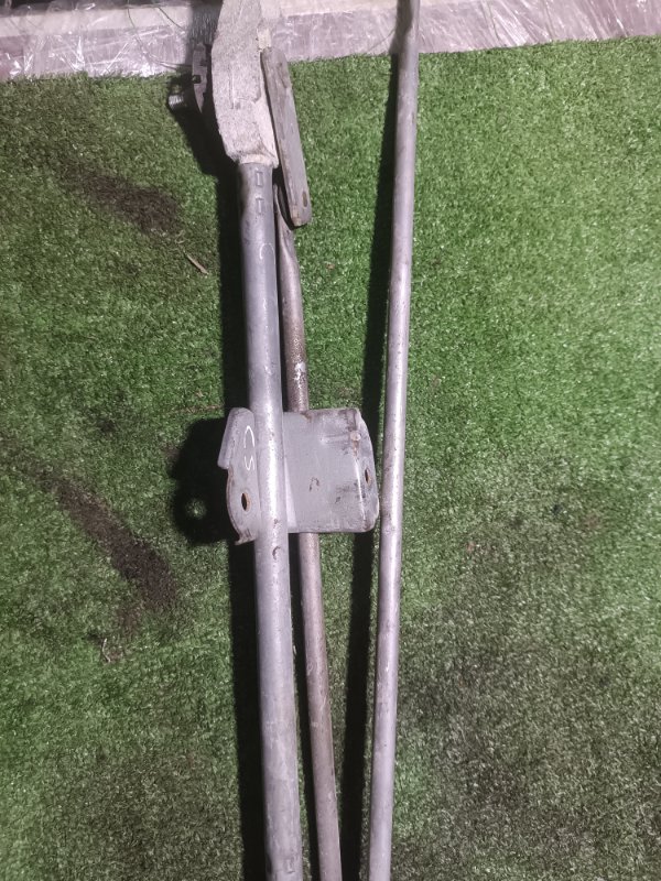 Трапеция дворников, 3000 рублей, Пешки